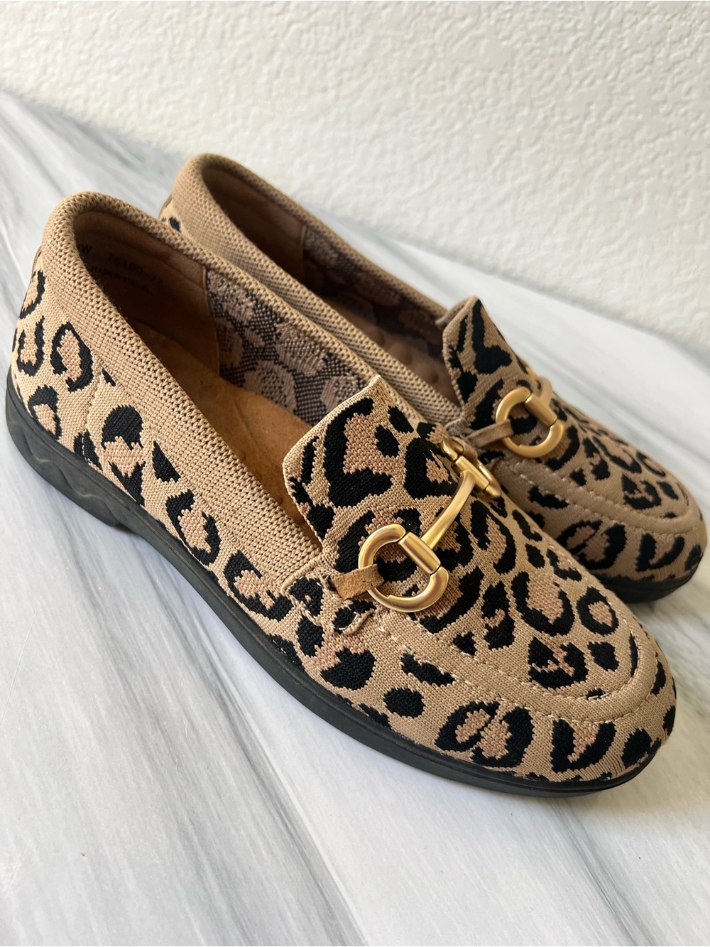 Leopard Print Slip-On Loafers with Gold Bit - Tan/Black Sz 9W Animal Print Flats - Picture 3 of 5